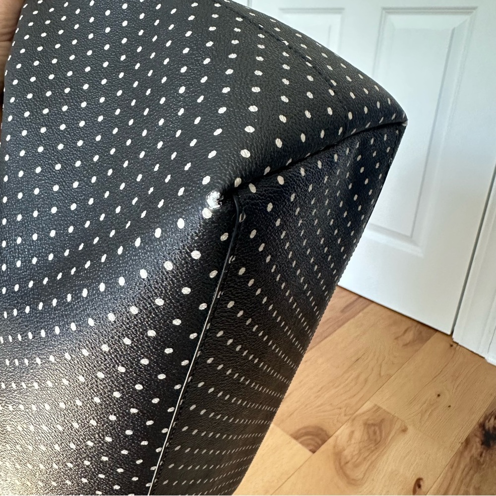 Tory Burch Tote in Viva Dot - Picture 8 of 14